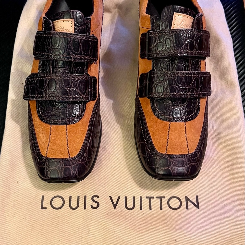 Louis Vuitton Sneakers. - Picture 1 of 5
